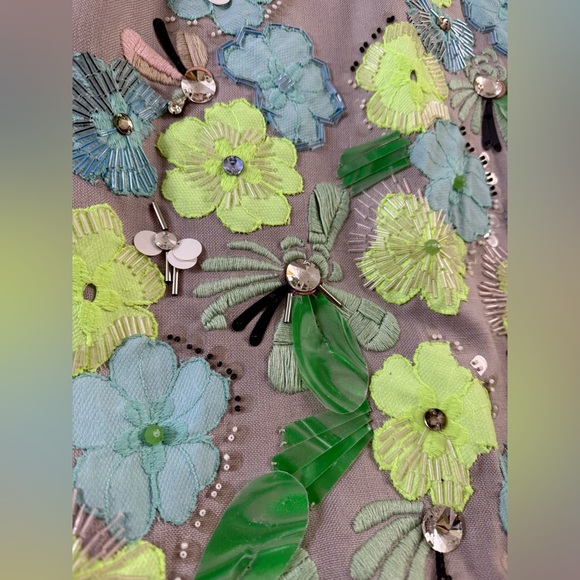 Diane Von Furstenberg Floral Zipper Gray Stones Viscose Blouse Size 2 - Picture 2 of 12